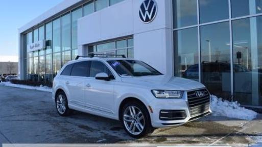 AUDI Q7 2017 WA1VAAF79HD008397 image