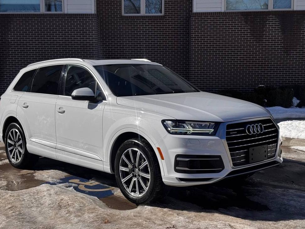 AUDI Q7 2017 WA1LAAF77HD015548 image