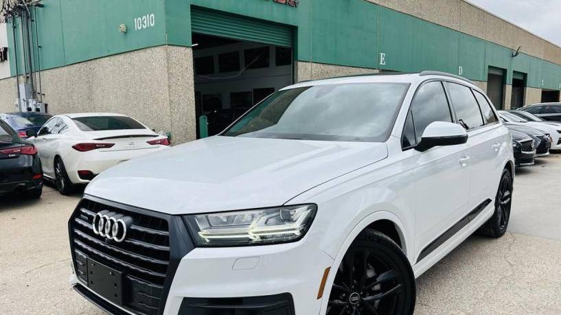 AUDI Q7 2017 WA1VAAF72HD026711 image