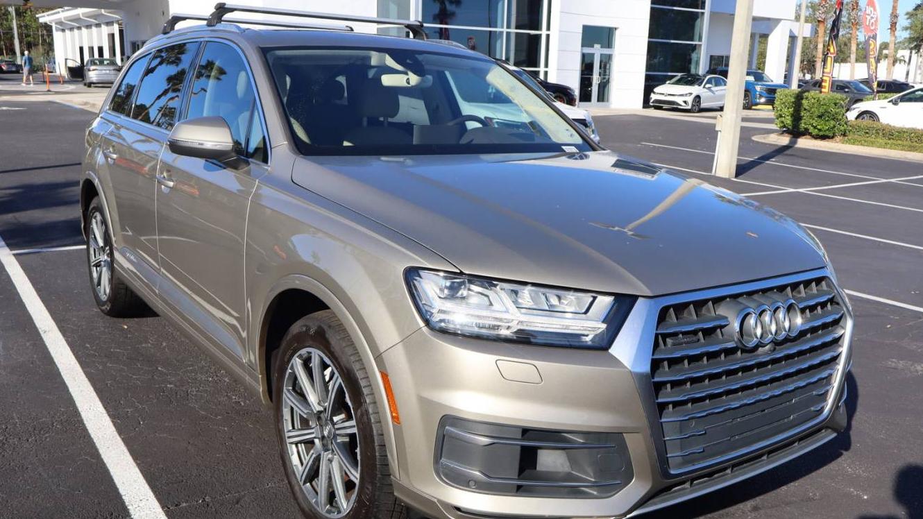 AUDI Q7 2017 WA1VAAF7XHD008523 image