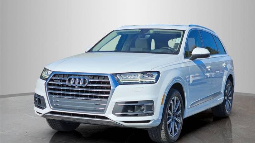 AUDI Q7 2017 WA1VAAF70HD056015 image