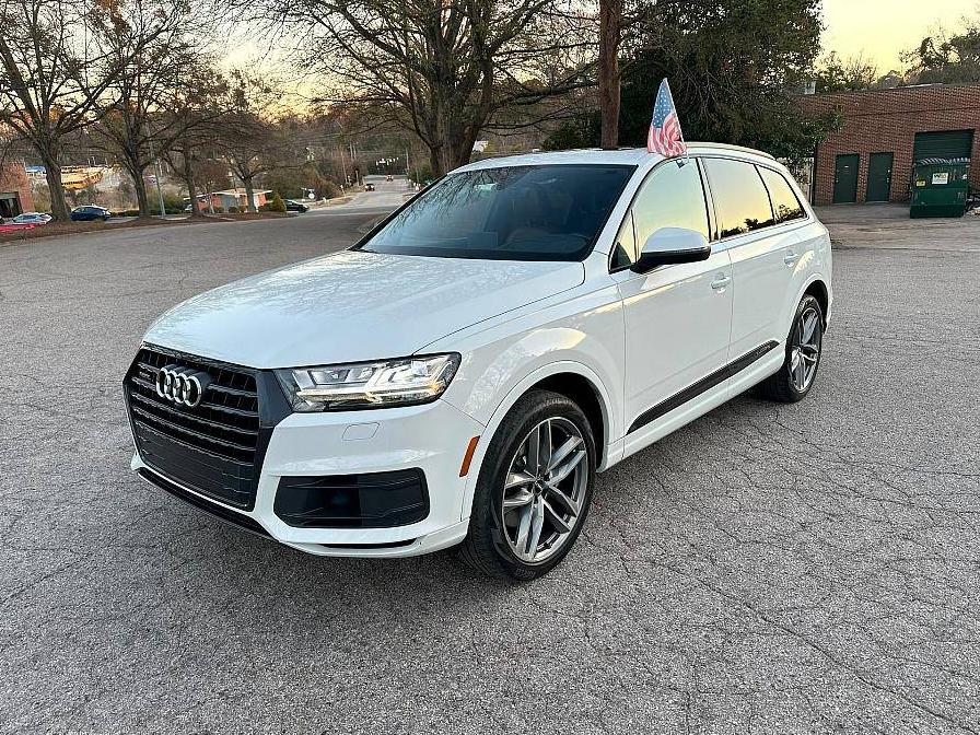 AUDI Q7 2017 WA1VAAF73HD053562 image