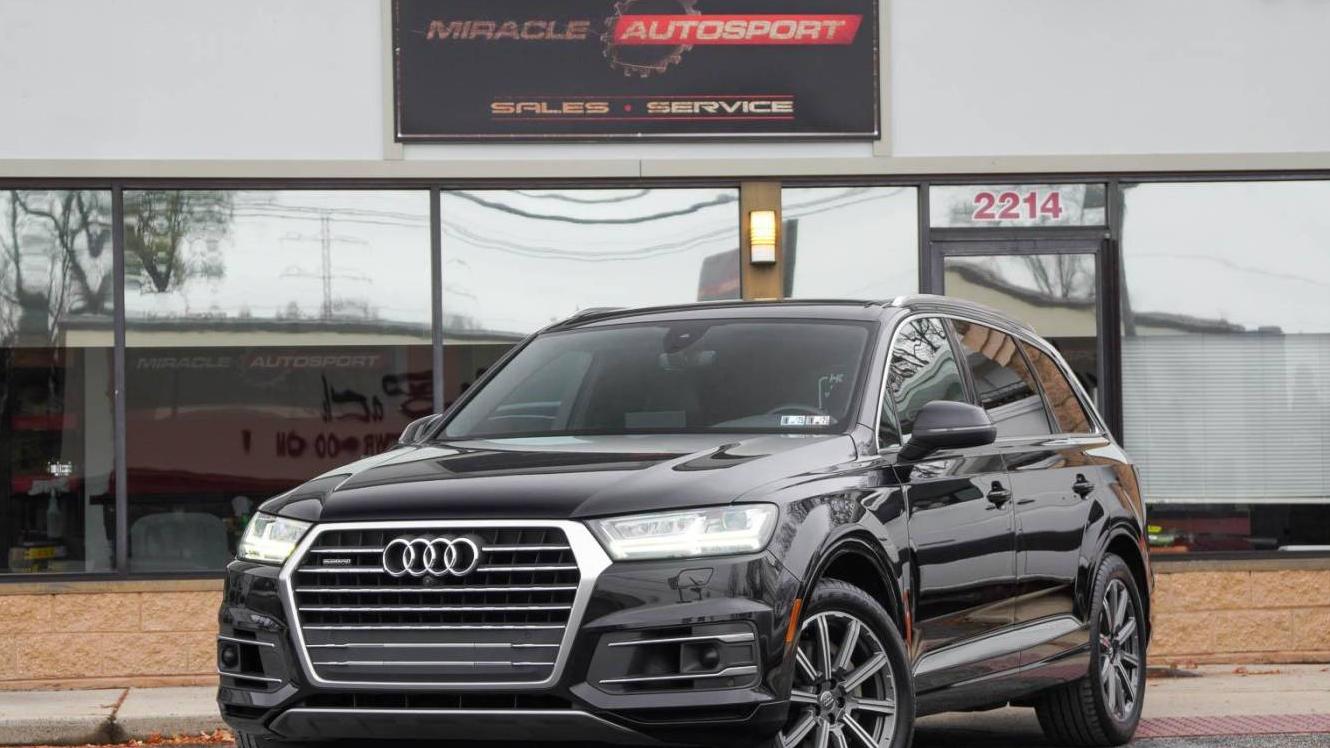 AUDI Q7 2017 WA1LAAF73HD041001 image