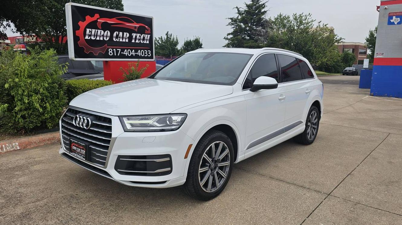 AUDI Q7 2017 WA1LAAF79HD020296 image