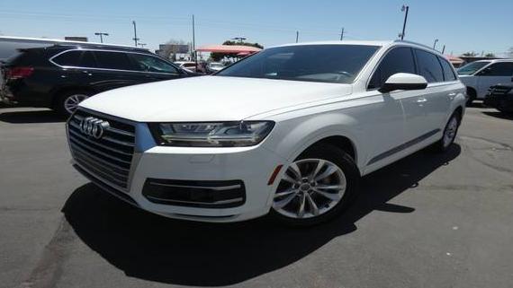 AUDI Q7 2017 WA1LAAF71HD056130 image