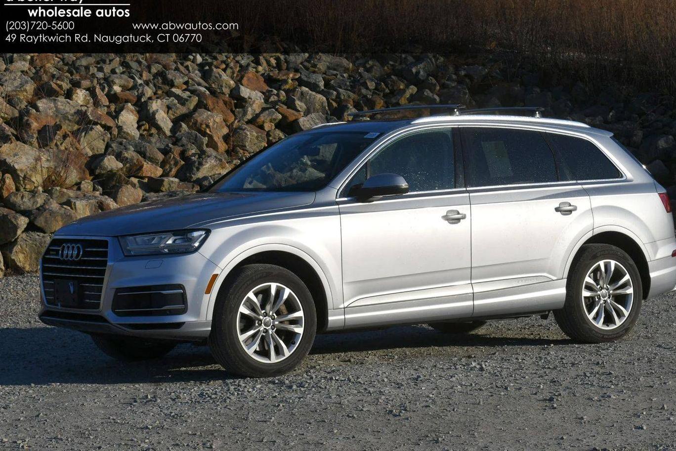 AUDI Q7 2017 WA1LAAF78HD034836 image