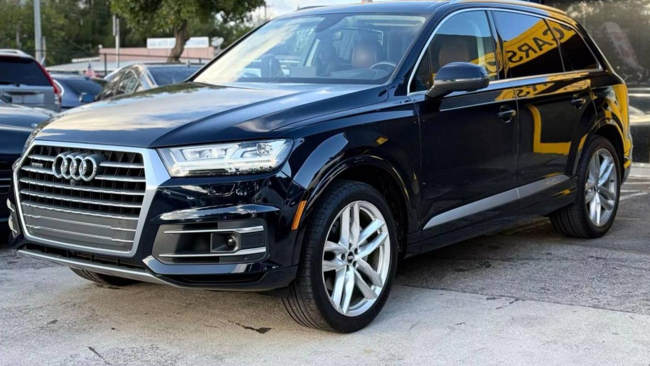 AUDI Q7 2017 WA1VAAF71HD034203 image