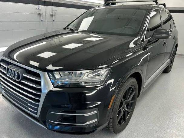 AUDI Q7 2017 WA1LAAF78HD056688 image