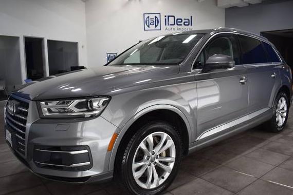 AUDI Q7 2017 WA1LAAF79HD033677 image