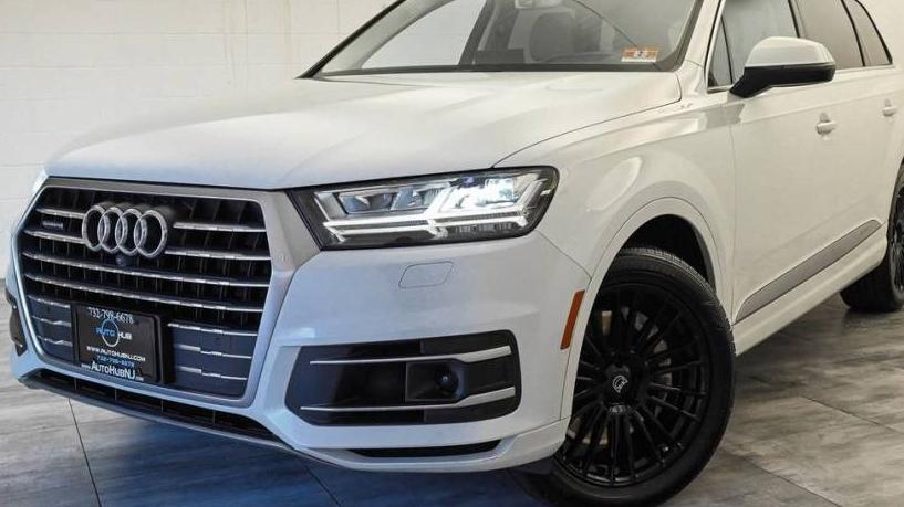 AUDI Q7 2017 WA1VAAF74HD008453 image