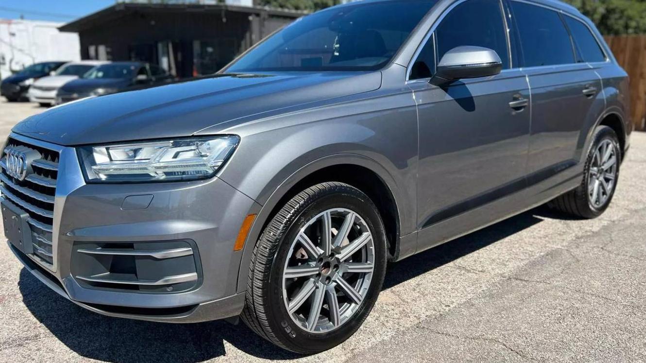 AUDI Q7 2017 WA1LAAF75HD048046 image