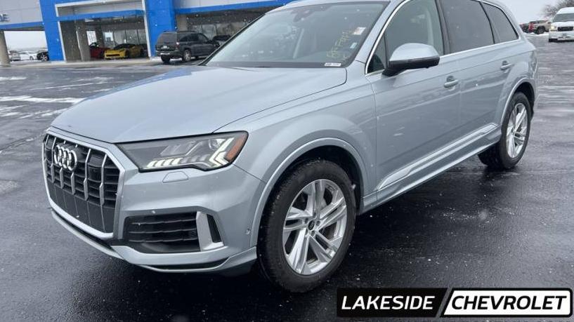 AUDI Q7 2024 WA1LXBF77RD009206 image