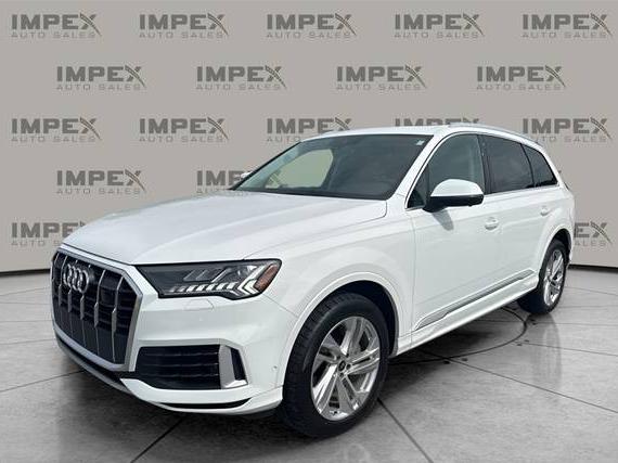 AUDI Q7 2024 WA1LXBF7XRD005019 image