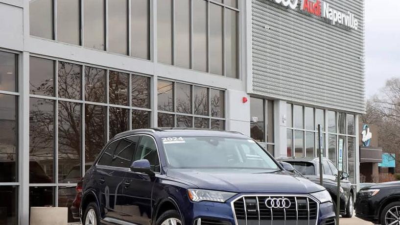 AUDI Q7 2024 WA1LXBF77RD003776 image