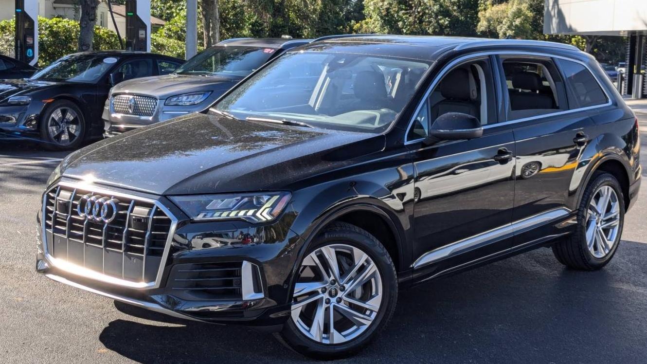 AUDI Q7 2024 WA1LXBF72RD005791 image