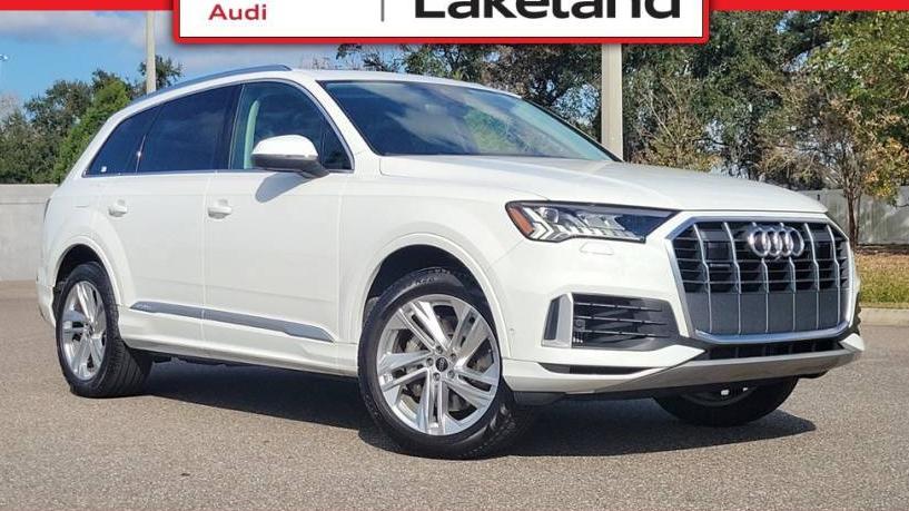 AUDI Q7 2024 WA1LXBF79RD004217 image