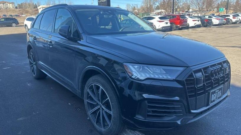 AUDI Q7 2024 WA1LXBF71RD006737 image