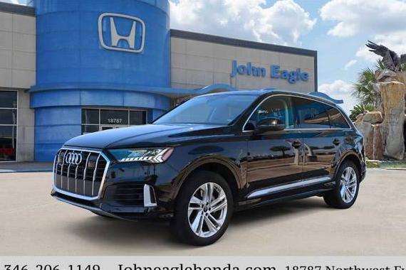AUDI Q7 2024 WA1LXBF70RD010262 image
