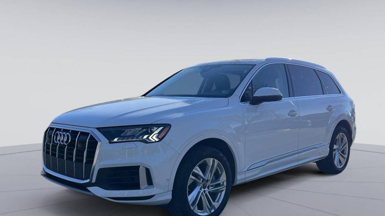 AUDI Q7 2024 WA1LXBF7XRD005666 image