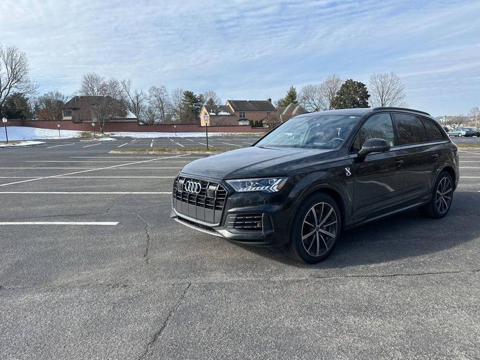 AUDI Q7 2024 WA1VXBF72RD010093 image