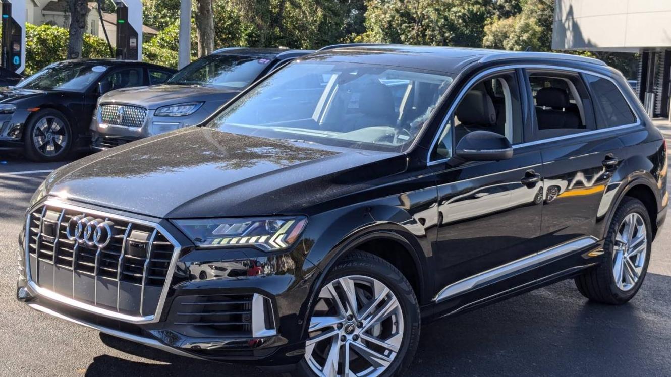 AUDI Q7 2024 WA1LXBF79RD005979 image