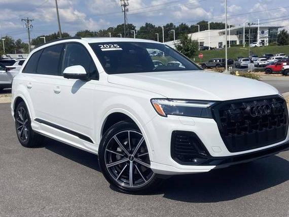 AUDI Q7 2025 WA1LCBF76SD015256 image
