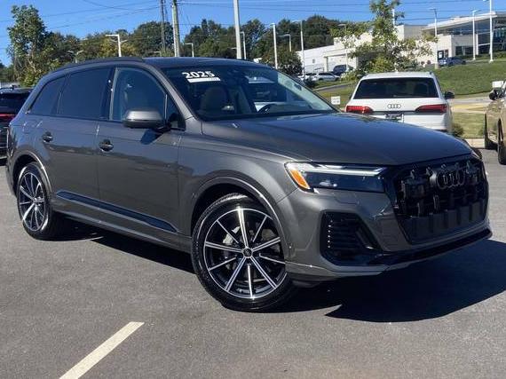 AUDI Q7 2025 WA1LCBF7XSD024770 image