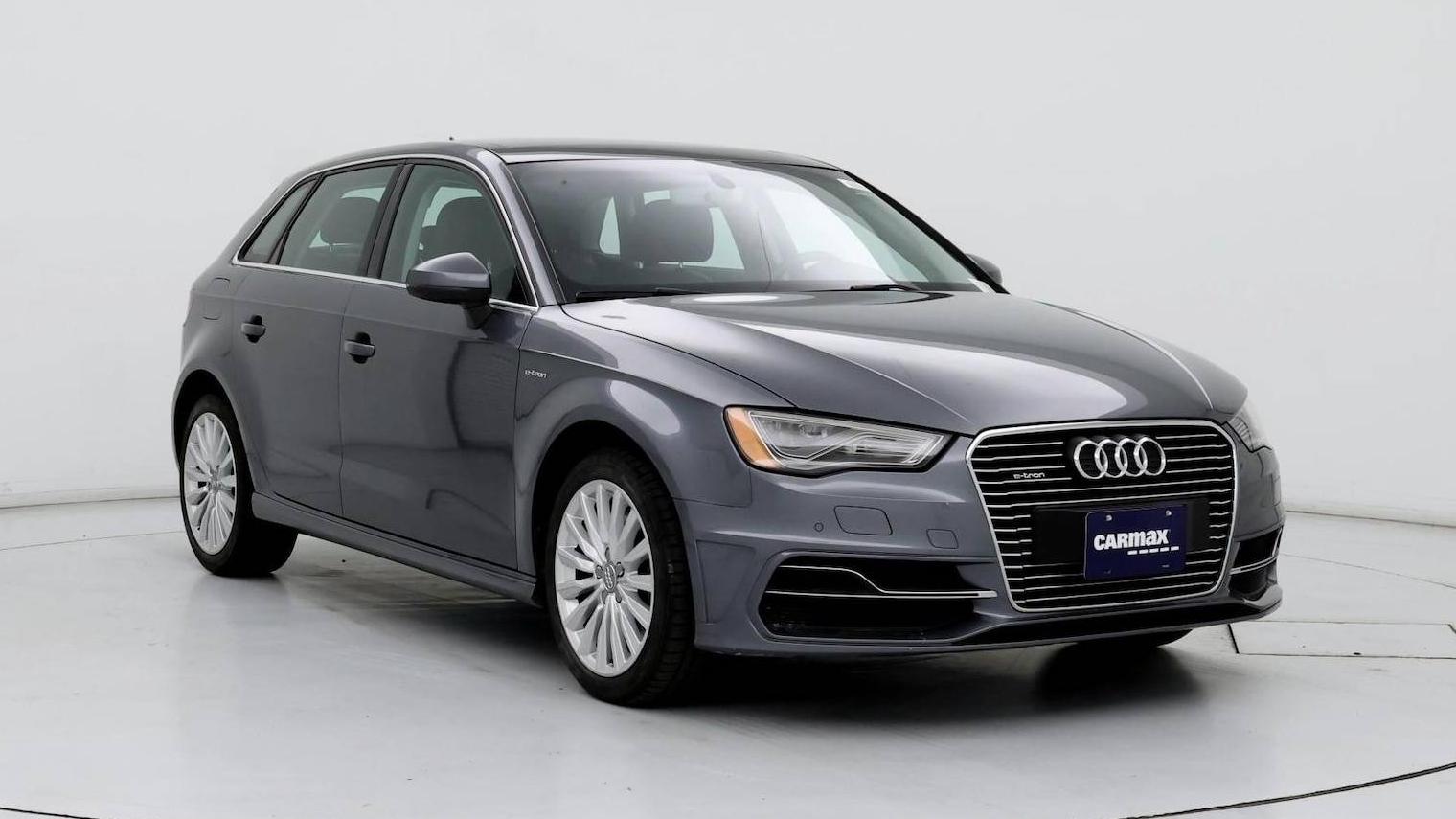 AUDI A3 2016 WAUTPBFFXGA032861 image