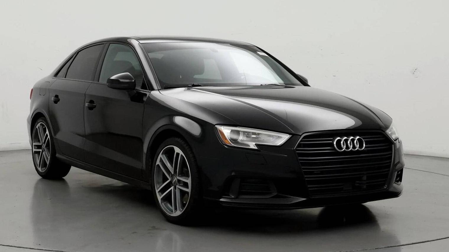 AUDI A3 2019 WAUAUGFF7KA084891 image