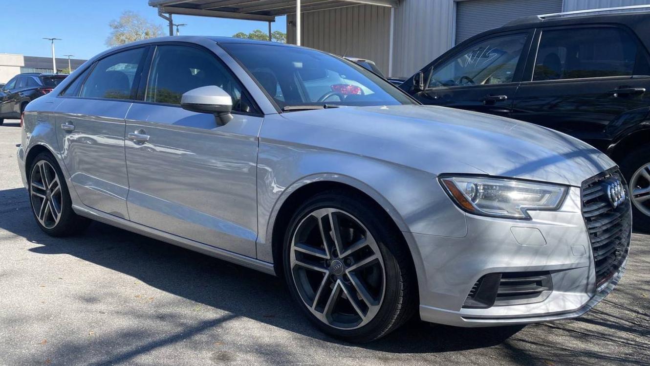 AUDI A3 2019 WAUAUGFF7KA084325 image