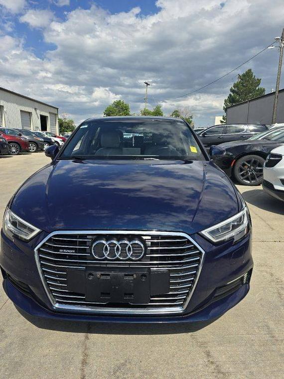 AUDI A3 2018 WAUTPBFF4JA068519 image