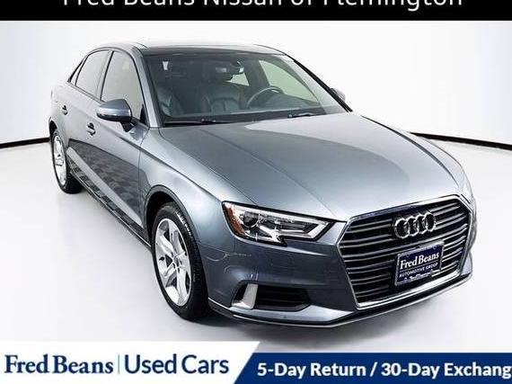 AUDI A3 2018 WAUAUGFF6J1087716 image AUDI A3 2018 WAUAUGFF6J1087716 image