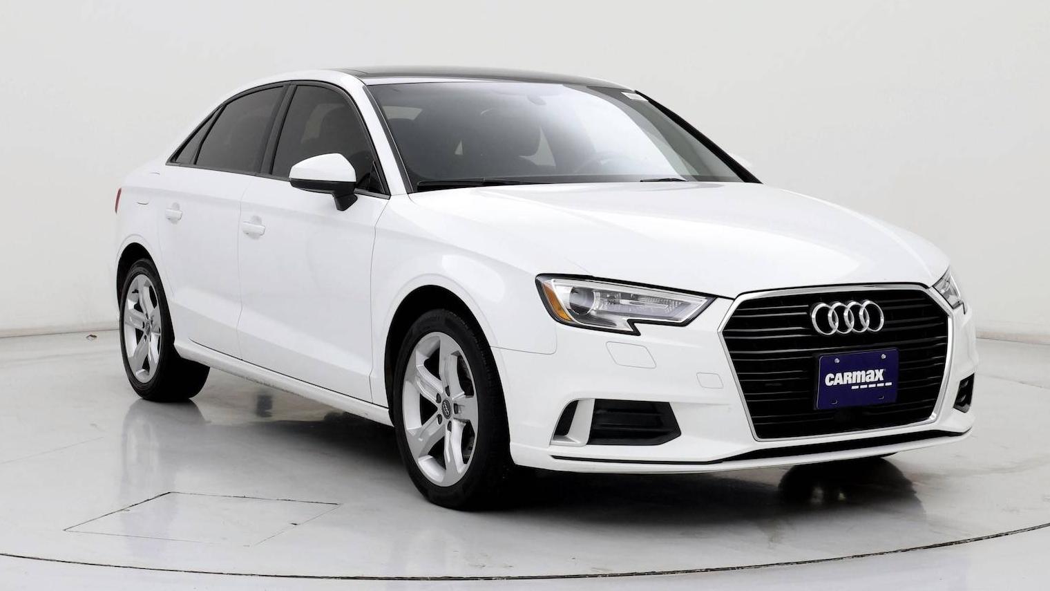 AUDI A3 2018 WAUAUGFF8J1054149 image