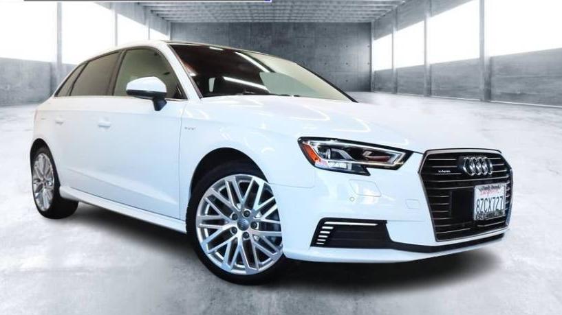 AUDI A3 2018 WAUSPBFF5JA057685 image