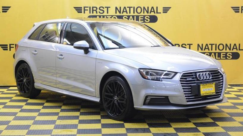 AUDI A3 2018 WAUTPBFF7JA070958 image