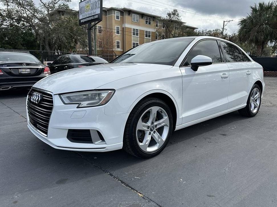 AUDI A3 2017 WAUAUGFF7H1035828 image