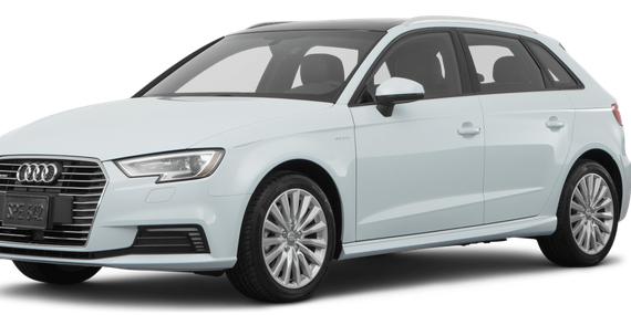 AUDI A3 2017 WAUTPBFF6HA059508 image