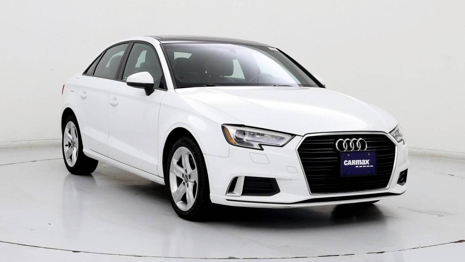 AUDI A3 2017 WAUAUGFF0H1043947 image