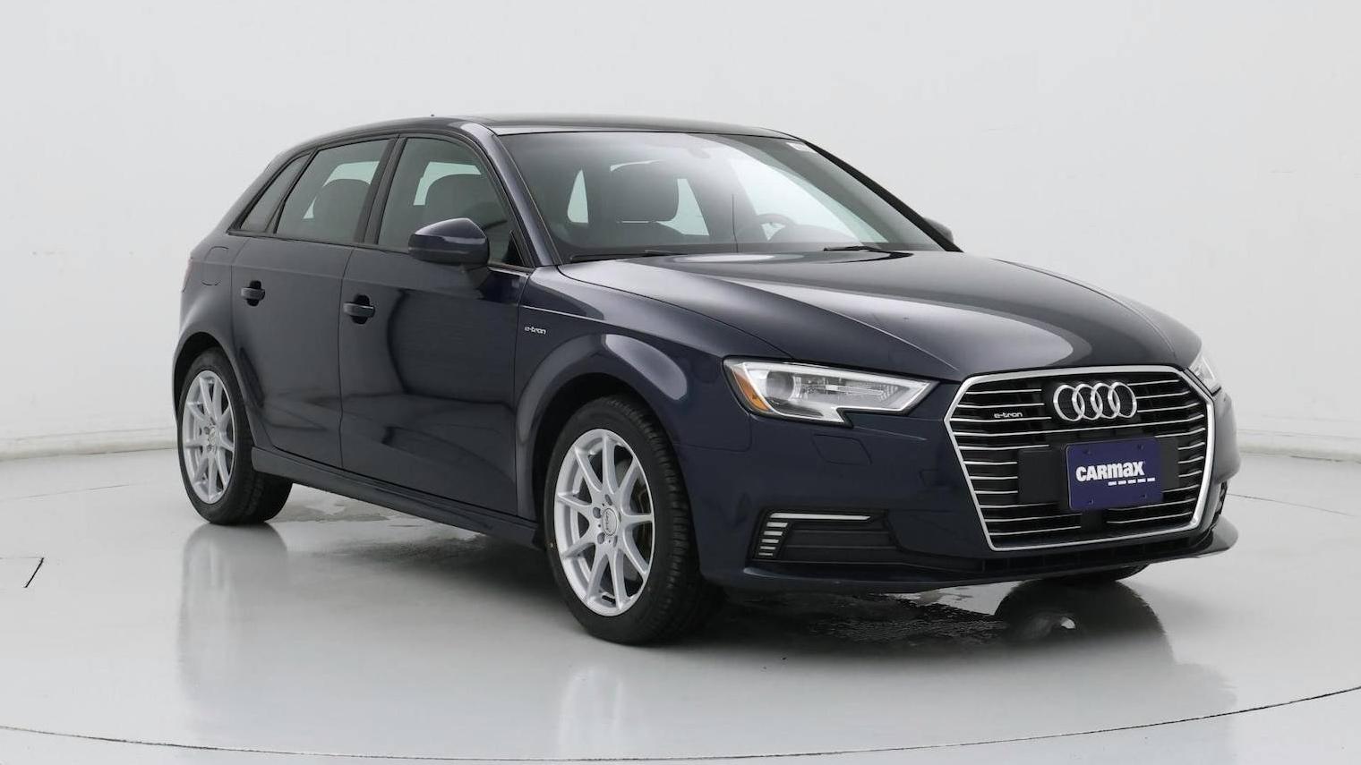 AUDI A3 2017 WAUUPBFF5HA047077 image