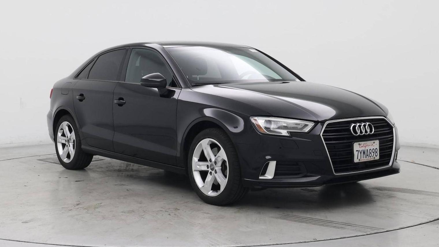 AUDI A3 2017 WAUAUGFFXH1057242 image