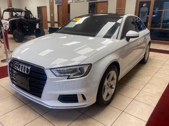 AUDI A3 2017 WAUB8GFF8H1051917 image AUDI A3 2017 WAUB8GFF8H1051917 image