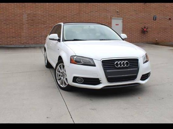 AUDI A3 2010 WAUKFAFM2AA032920 image