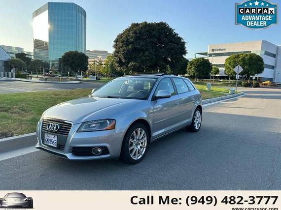 AUDI A3 2010 WAUKEBFM8AA121450 image