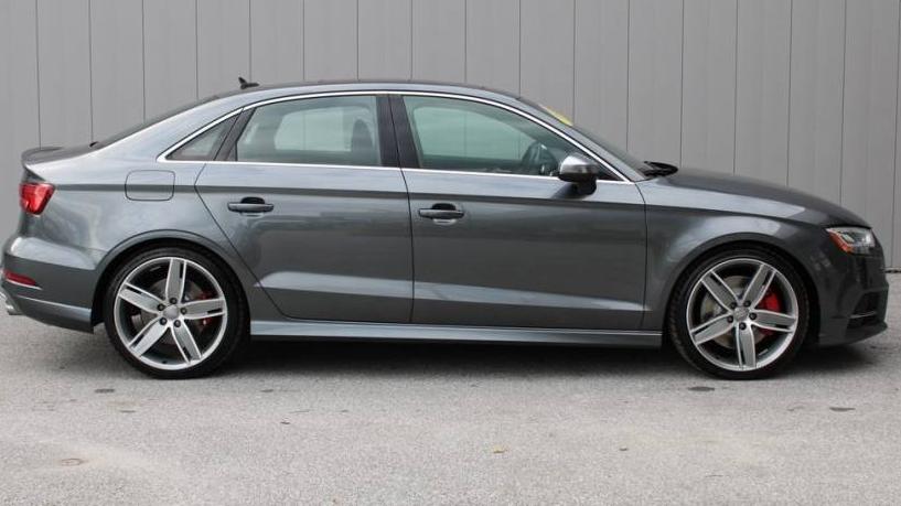 AUDI S3 2019 WAUB1GFF2K1018424 image