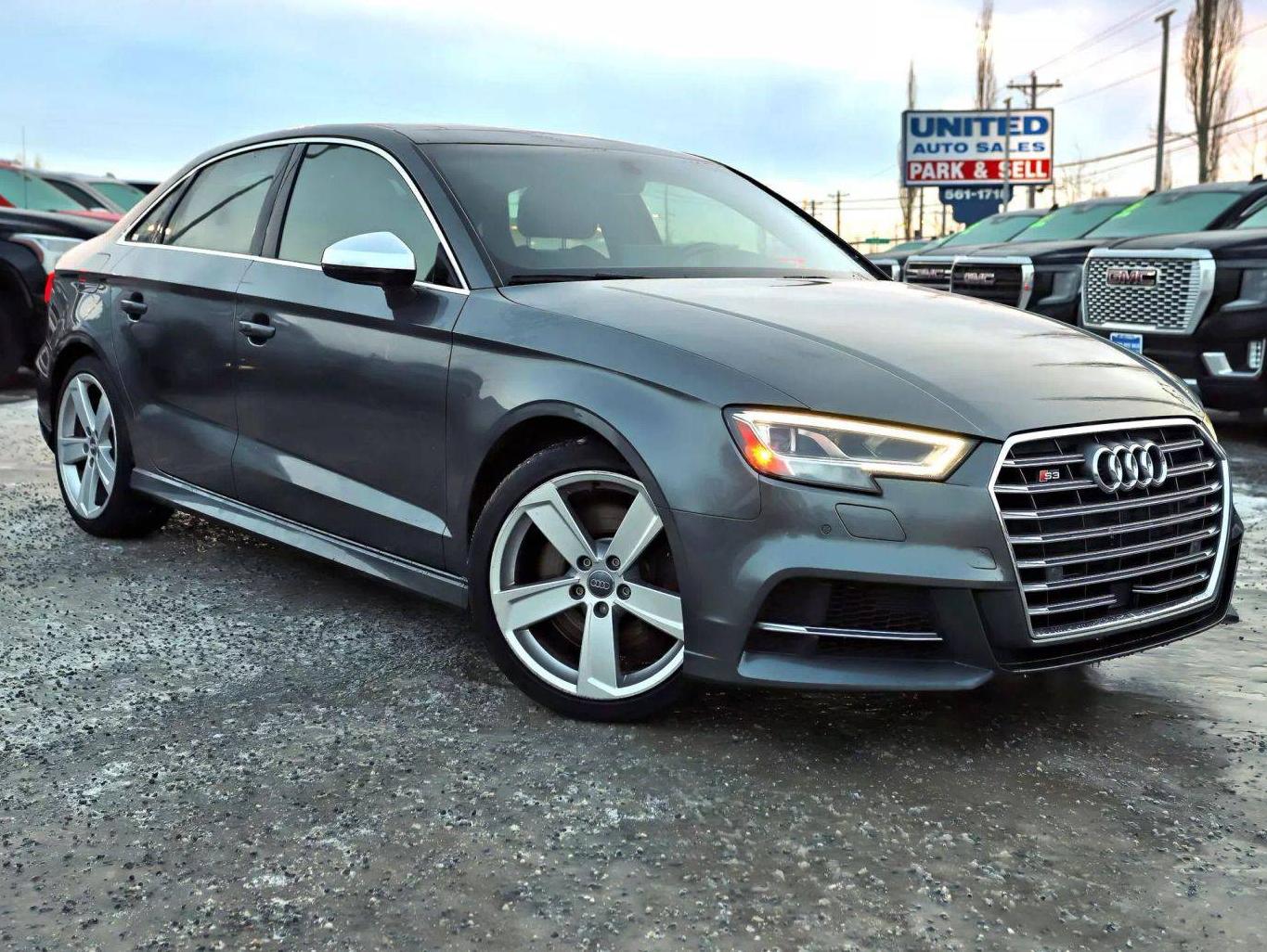 AUDI S3 2017 WAUB1GFF0H1079439 image