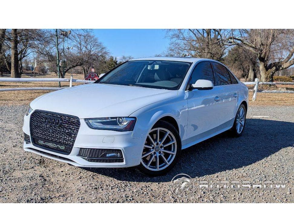 AUDI A4 2016 WAUBFAFLXGN001326 image