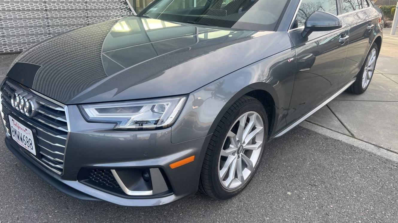 AUDI A4 2019 WAUENAF49KA079718 image