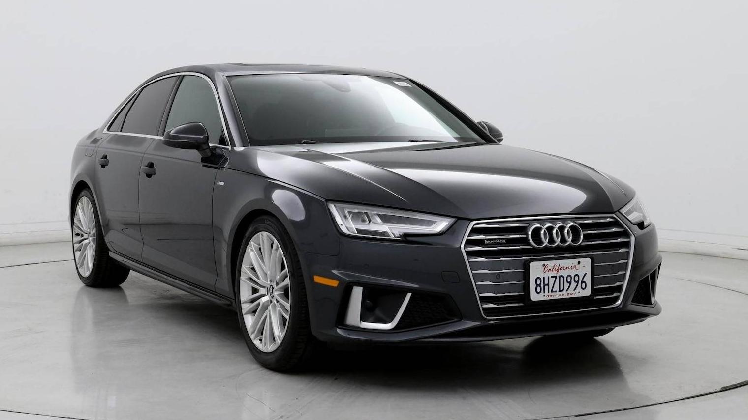 AUDI A4 2019 WAUENAF4XKA008124 image