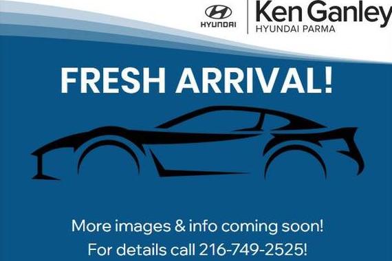 AUDI A4 2017 WAUFNAF48HN030435 image