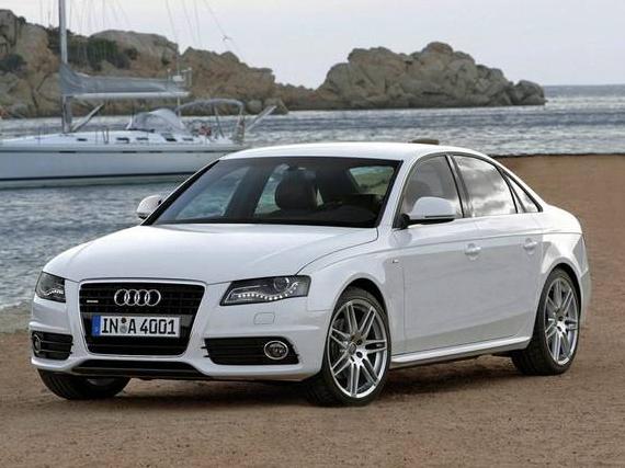AUDI A4 2012 WAUFFAFL9CN007078 image
